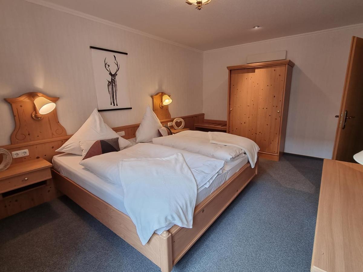 Landhotel Hof Barrl Schneverdingen Rom bilde